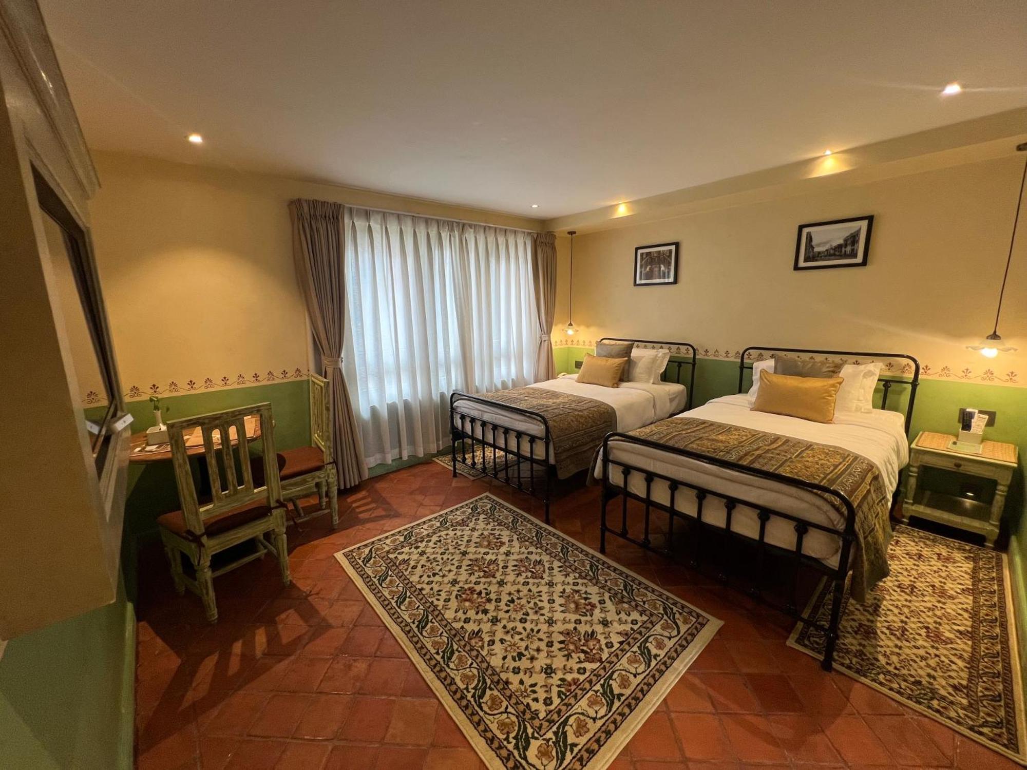 Seto Ghar Hotel Kathmandu Exterior photo